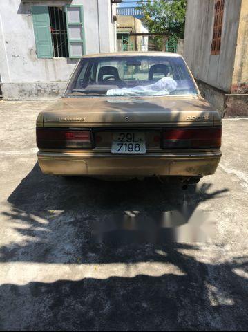 Nissan Bluebird 1988 - Cần bán Nissan Bluebird năm sản xuất 1988, giá chỉ 35 triệu