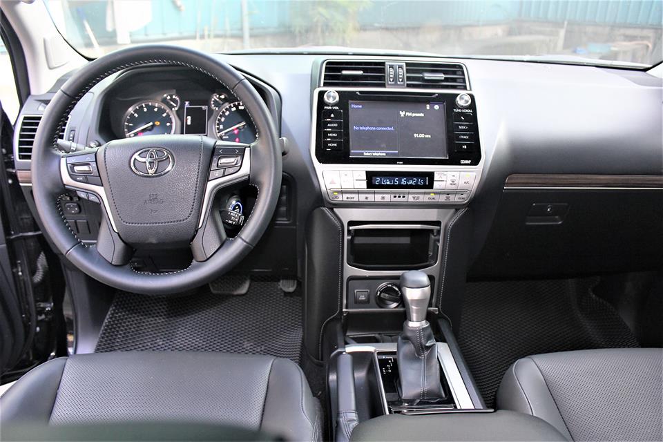 Toyota Prado VX 2018 - Bán xe Toyota Prado VX đời 2018, màu đen, xe nhập