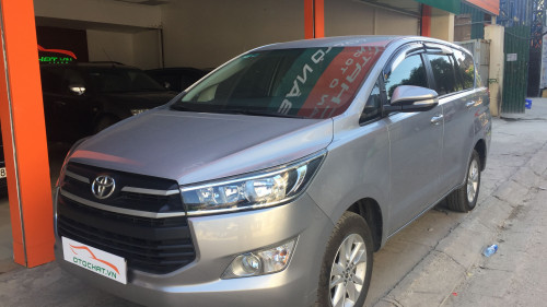 Toyota Innova   2.0 E MT  2016 - Cần bán gấp Toyota Innova 2.0 E MT đời 2017, màu bạc