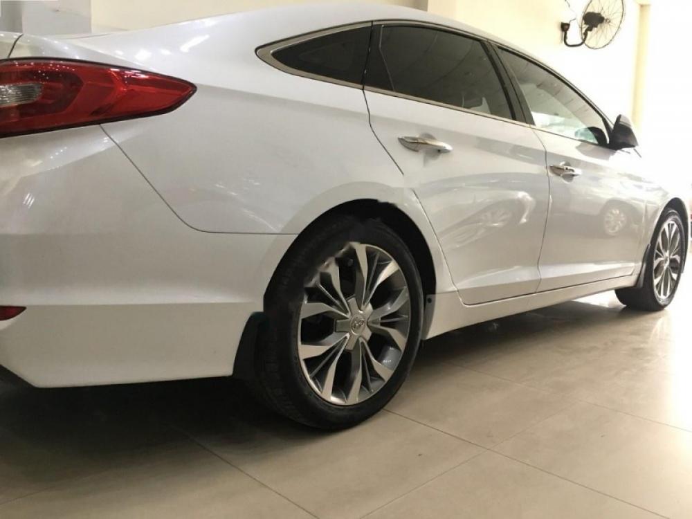 Hyundai Sonata 2015 - Bán xe Hyundai Sonata sản xuất năm 2015, màu trắng, nhập khẩu Hàn Quốc, 768 triệu