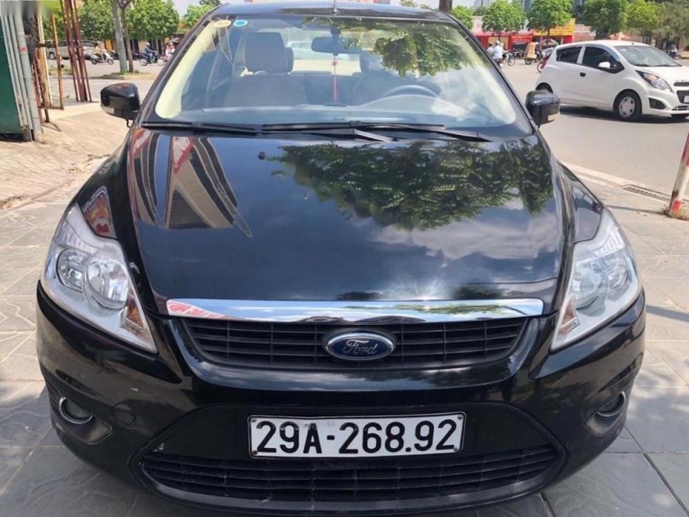 Ford Focus 1.8 MT 2011 - Cần bán gấp Ford Focus 1.8MT 2011, màu đen như mới giá cạnh tranh