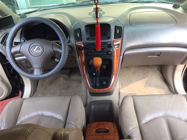 Lexus RX 300 1999 - Cần bán lại xe Lexus RX 300 đời 1999, màu đen, nhập khẩu nguyên chiếc, 365tr