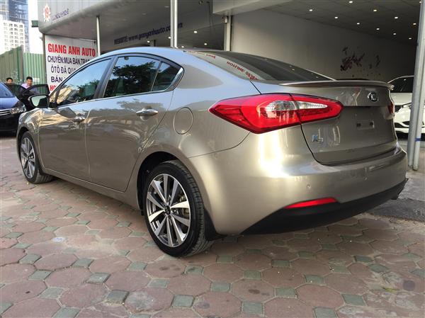 Kia K3 1.6AT  2015 - Cần bán lại xe Kia K3 1.6AT năm 2015, số tự động