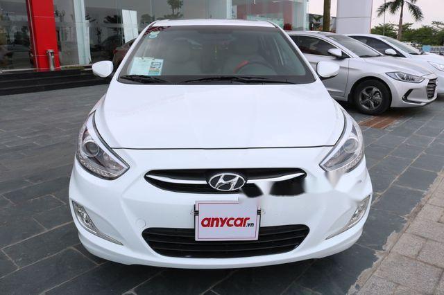 Hyundai Accent 1.4AT  2015 - Bán xe Hyundai Accent 1.4AT sản xuất 2015, màu trắng