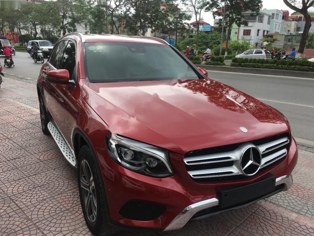 Mercedes-Benz Smart  250 4Matic 2016 - Bán Mercedes 250 4Matic năm 2016, màu đỏ