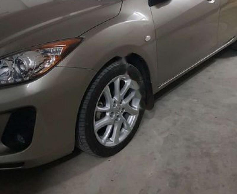Mazda 3 S 1.6 AT 2014 - Cần bán lại xe Mazda 3 S 1.6 AT đời 2014 xe gia đình