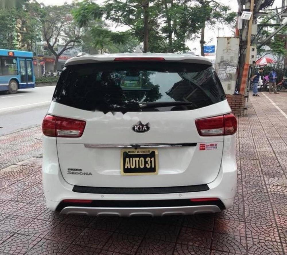 Kia Sedona 3.3L GATH 2016 - Bán xe Kia Sedona 3.3L GATH năm 2016, màu trắng