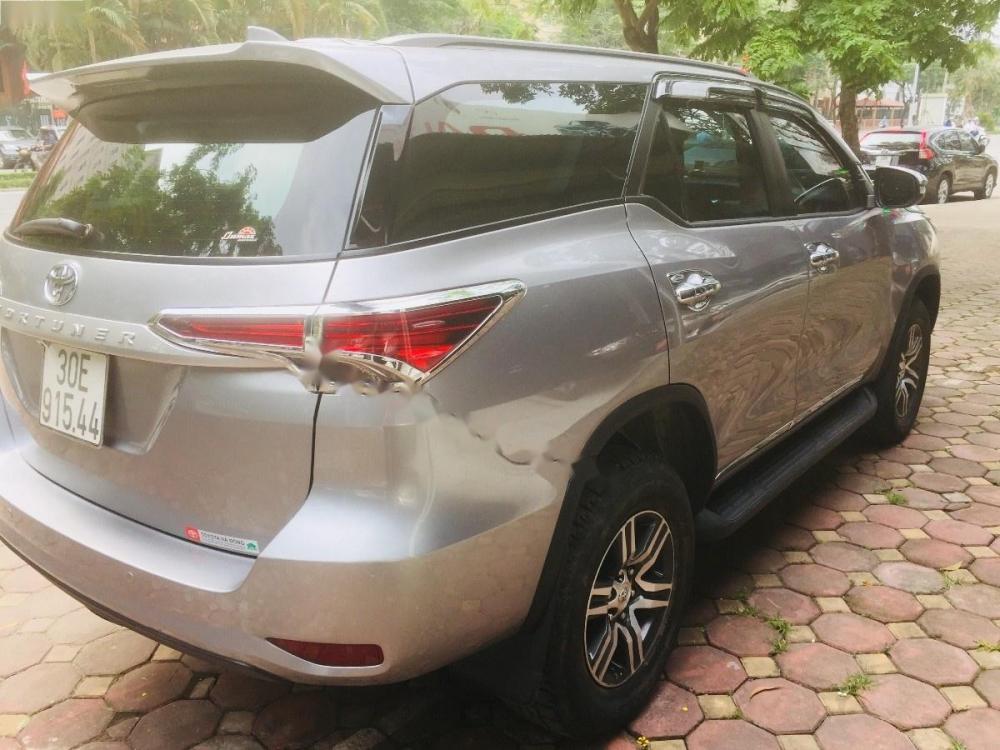 Toyota Fortuner 2.4G 4x2 MT 2017 - Cần bán xe Toyota Fortuner 2.4G 4x2 MT đời 2017, màu bạc, nhập khẩu chính chủ