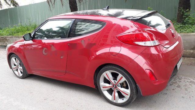 Hyundai Veloster 2012 - Cần bán lại xe Hyundai Veloster 2012, màu đỏ xe gia đình, giá 505tr