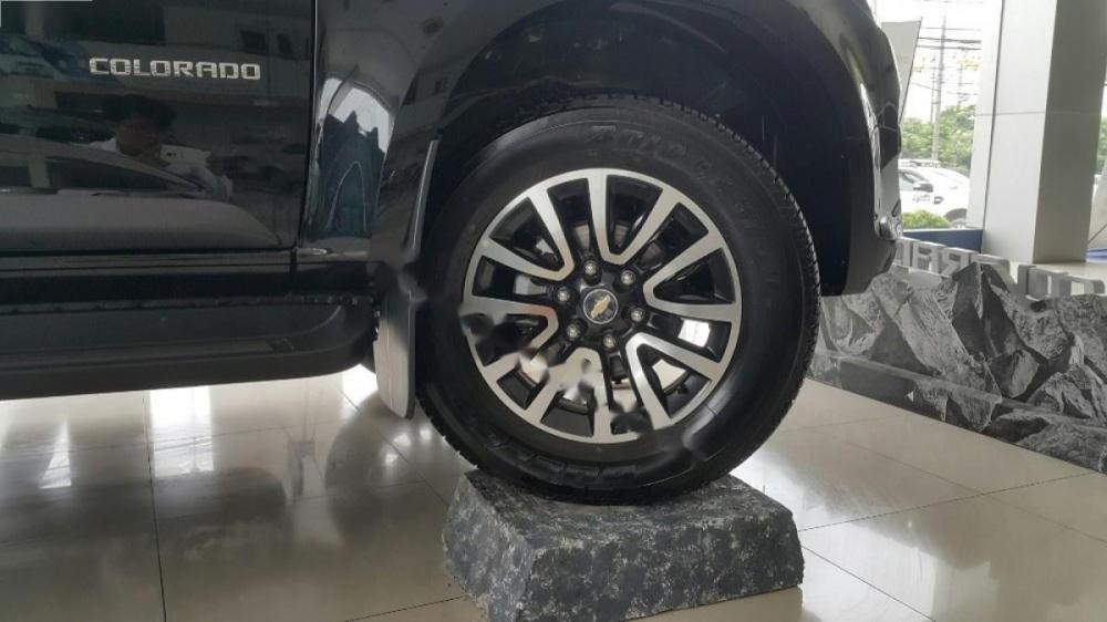 Chevrolet Colorado High Country 2.8L 4x4 AT 2018 - Cần bán xe Chevrolet Colorado High Country 2.8L 4x4 AT năm 2018, màu đen, nhập khẩu, giá 789tr