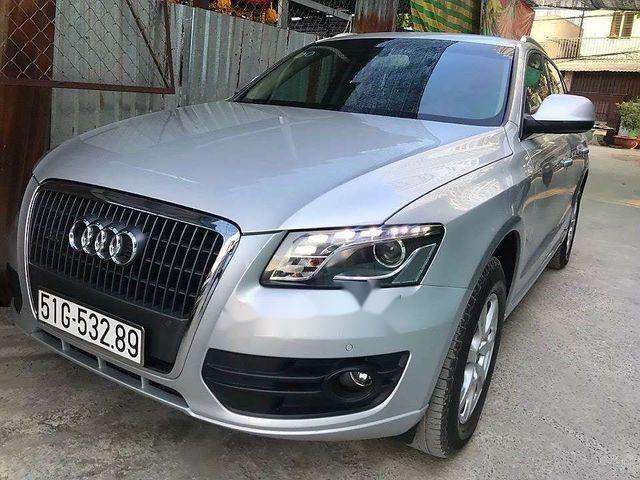 Audi Q5   2.0 Quattro 2010 - Bán ô tô Audi Q5 2.0 Quattro năm sản xuất 2010, màu bạc, nhập khẩu nguyên chiếc, giá tốt