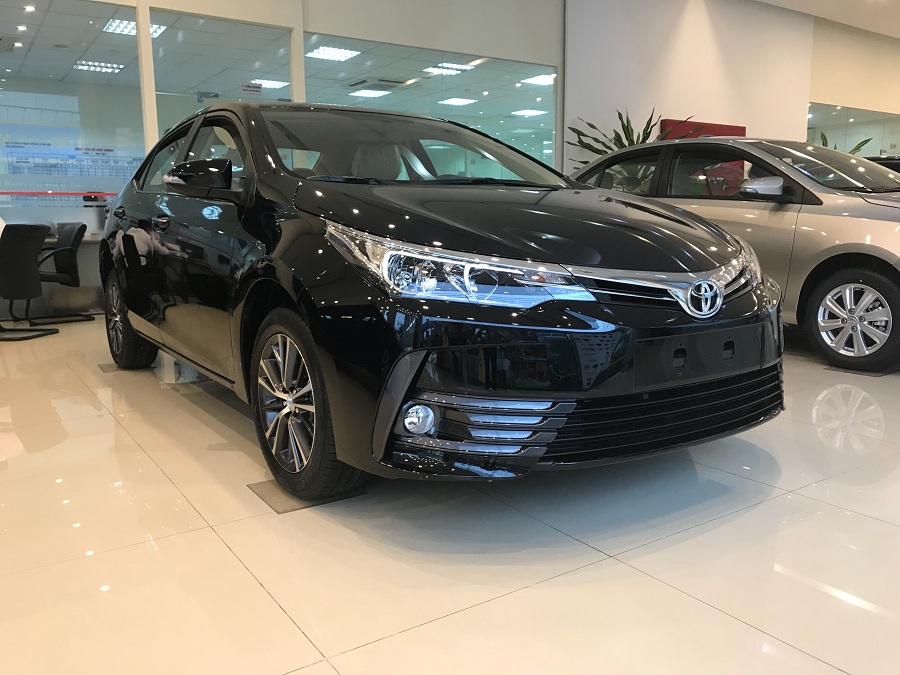 Toyota Corolla altis 1.8G CVT 2018 - Bán Toyota Corolla Altis 1.8G CVT 2018 - màu đen - mua xe giá tốt, khuyến mãi lớn/Hotline: 0898.16.8118