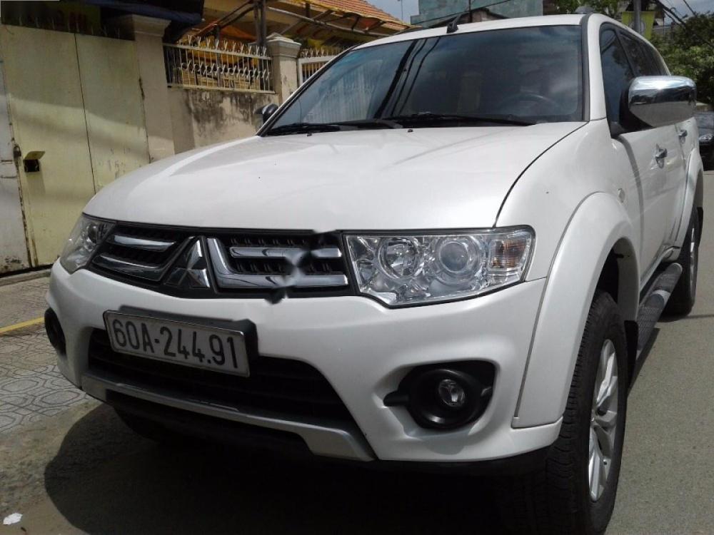 Mitsubishi Pajero Sport Diesel 2015 - Cần bán gấp Mitsubishi Pajero Sport Diesel đời 2015, màu trắng