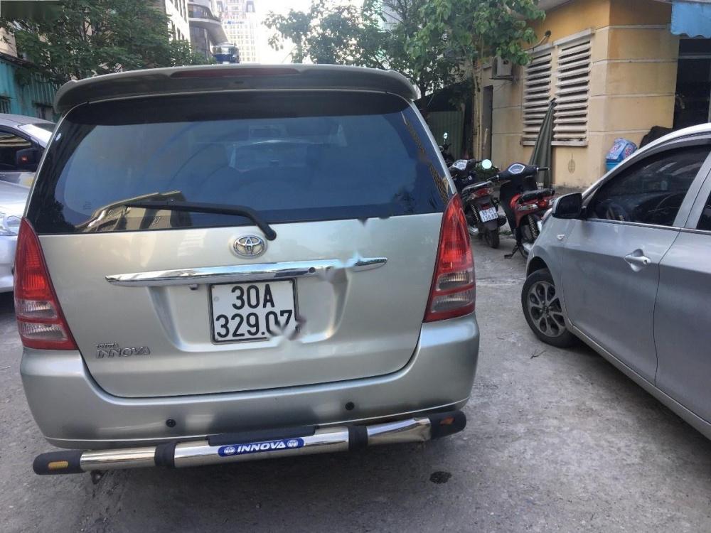 Toyota Innova 2007 - Bán ô tô Toyota Innova năm 2007, màu bạc, giá 343tr