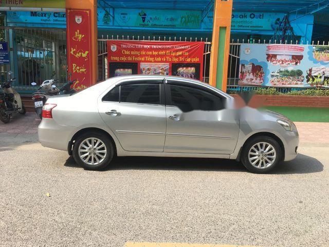 Toyota Vios  1.5 E  2011 - Bán ô tô Toyota Vios 1.5 E đời 2011, màu bạc, giá tốt