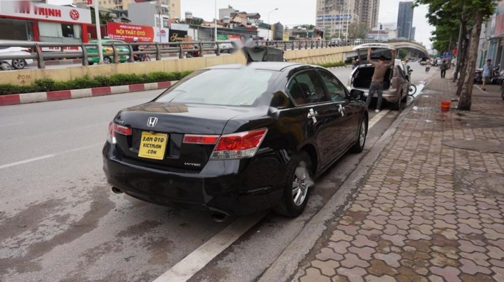 Honda Accord 2.0 AT 2010 - Cần bán gấp Honda Accord 2.0 AT 2010, màu đen, xe nhập chính chủ