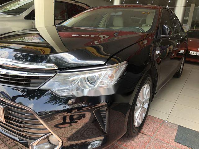 Toyota Camry 2.0E 2016 - Bán Toyota Camry 2.0E đời 2016, màu đen, giá 900tr