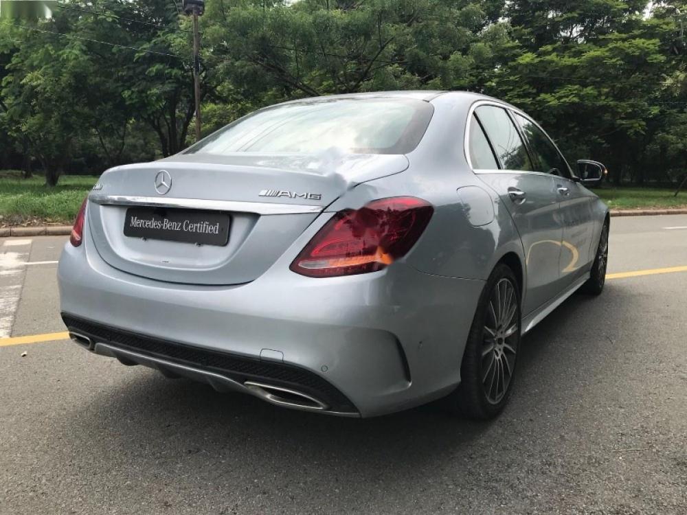 Mercedes-Benz C class C300 AMG 2017 - Mercedes-Benz Phú Mỹ Hưng cần bán lại xe Mercedes C300 AMG 2017, màu bạc như mới