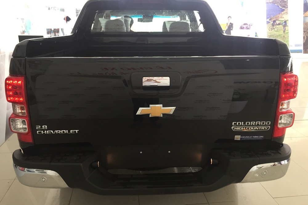 Chevrolet Colorado 2.8 AT 4×4 LTZ 2018 - Bán Chevrolet Colorado đời 2018, nhập khẩu nguyên con, ưu đãi cực khủng tháng 5! LH: 0902390638