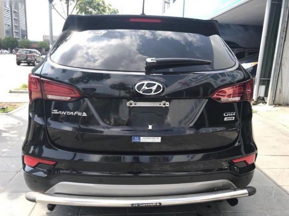 Hyundai Santa Fe 2.2L 4WD 2016 - Cần bán xe Hyundai Santa Fe 2.2L 4WD năm 2016, màu đen