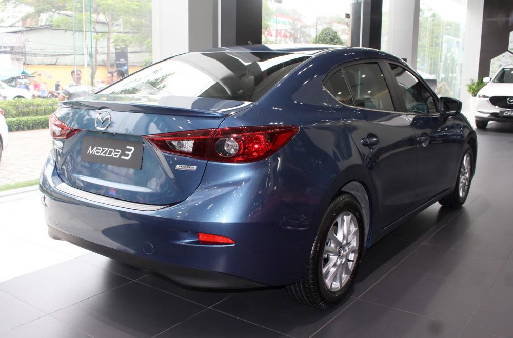 Mazda 3 1.5 AT 2018 - Cần bán xe Mazda 3 1.5 AT 2018, màu xanh, giá chỉ 659 triệu