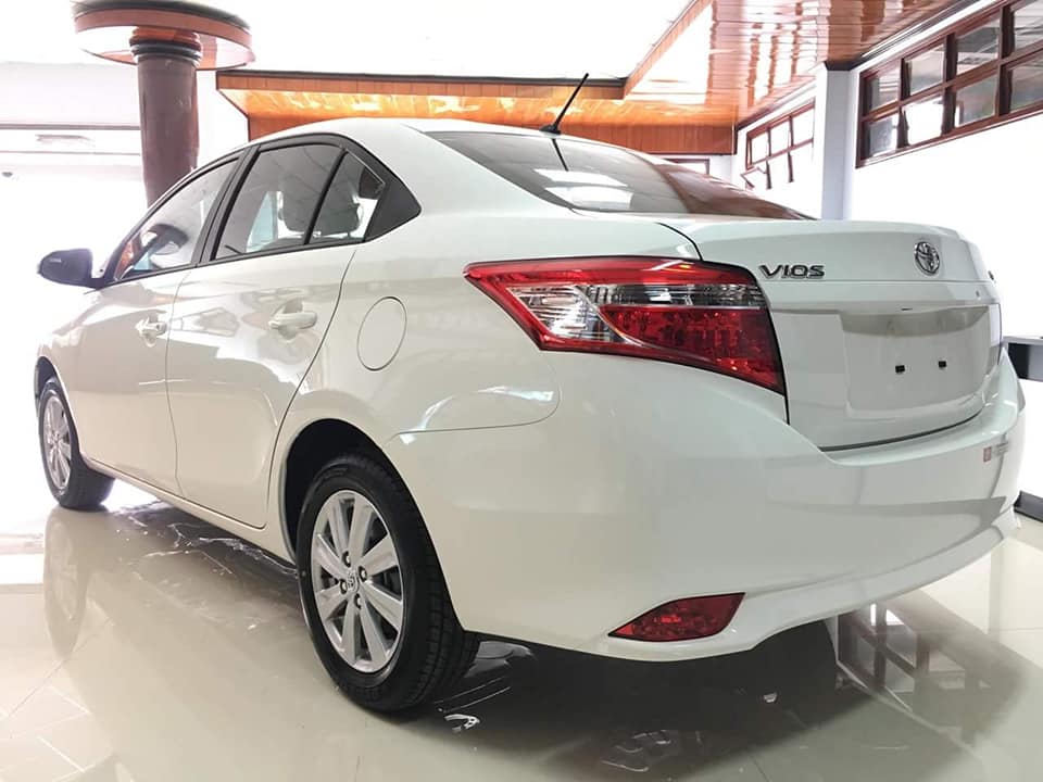 Toyota Vios 1.5E (MT) 2018 - Cần bán xe Toyota Vios 1.5E (MT) đời 2018. Ngân hàng hỗ trợ đến 85%