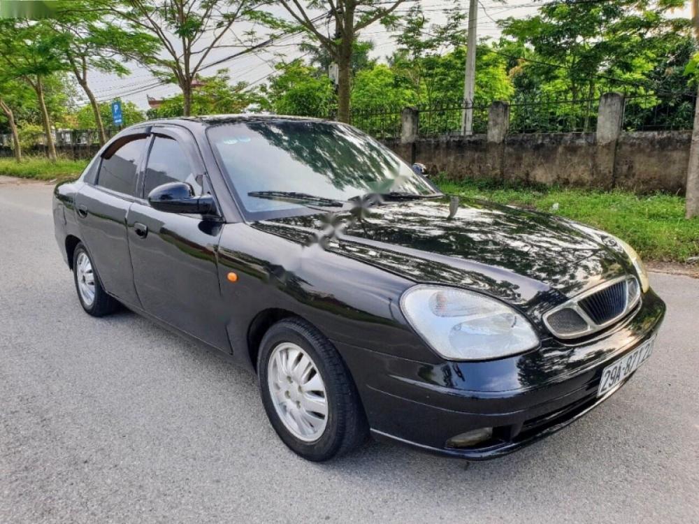 Daewoo Nubira 1.6 2001 - Cần bán gấp Daewoo Nubira 1.6 đời 2001, màu đen