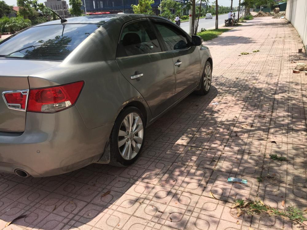 Kia Cerato 2010 - Bán Kia Cerato nhập Hàn Quốc, số tự động, màu ghi xám, Sx cuối 2010, BS HN