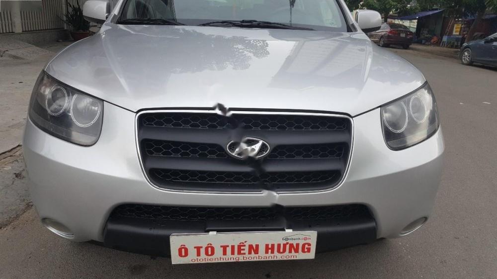 Hyundai Santa Fe 2.2 MT 2008 - Bán xe Hyundai Santa Fe 2.2 MT 2008, màu bạc, xe nhập còn mới, 475tr