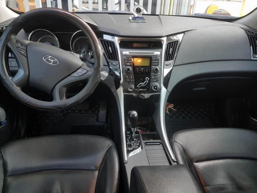 Hyundai Sonata TC 2011 - Bán ô tô Hyundai Sonata TC năm sản xuất 2011, màu đen, xe nhập chính chủ, 550tr