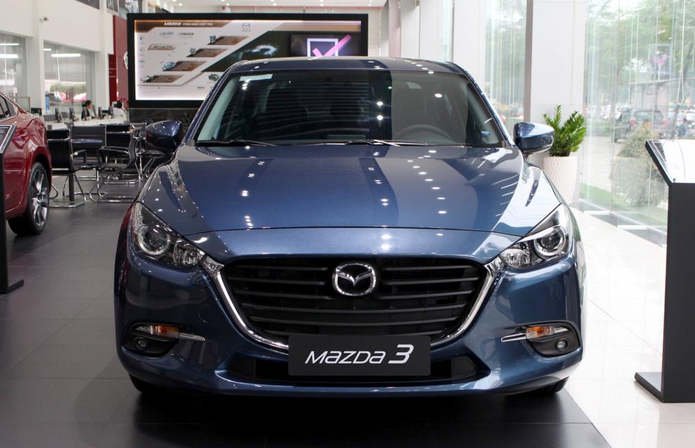 Mazda 3 1.5 AT 2018 - Cần bán xe Mazda 3 1.5 AT 2018, màu xanh, giá chỉ 659 triệu