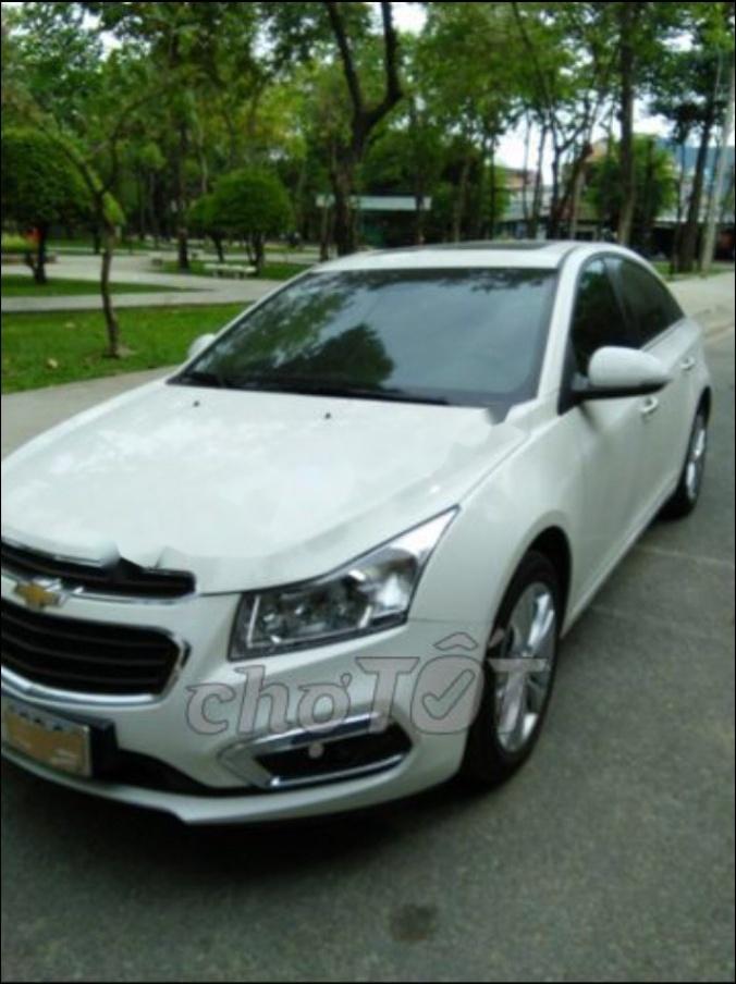 Chevrolet Cruze 2016 - Bán xe Chevrolet Cruze sản xuất 2016, màu trắng số tự động giá cạnh tranh