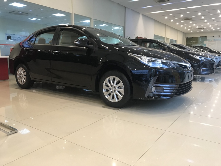 Toyota Corolla altis 1.8E CVT 2018 - Bán Toyota Corolla Altis 1.8E CVT 2018 - màu đen - Hỗ trợ trả góp 90%, bảo hành chính hãng 3 năm/hotline: 0898.16.8118