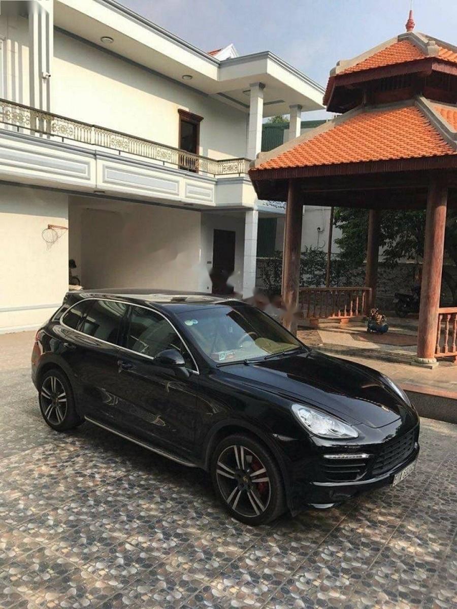 Porsche Cayenne 2013 - Cần bán xe Porsche Cayenne sản xuất 2013, màu đen, nhập khẩu nguyên chiếc giá cạnh tranh