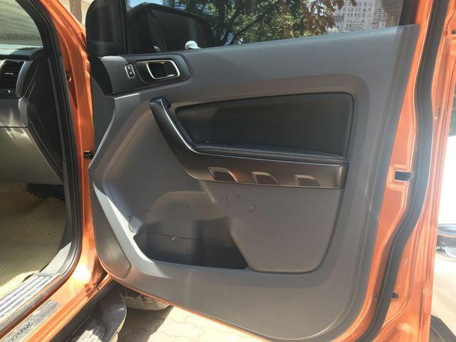 Ford Ranger 2016 - Bán xe Ford Ranger Wildtrak 3.2 năm 2016, màu cam