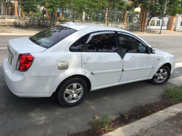 Daewoo Lacetti 2004 - Cần bán lại xe Daewoo Lacetti sản xuất 2004, màu trắng, giá 155tr