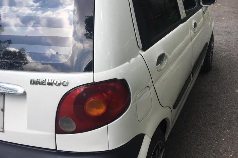 Daewoo Matiz 2004 - Bán xe Daewoo Matiz đời 2004, màu trắng, giá chỉ 62 triệu