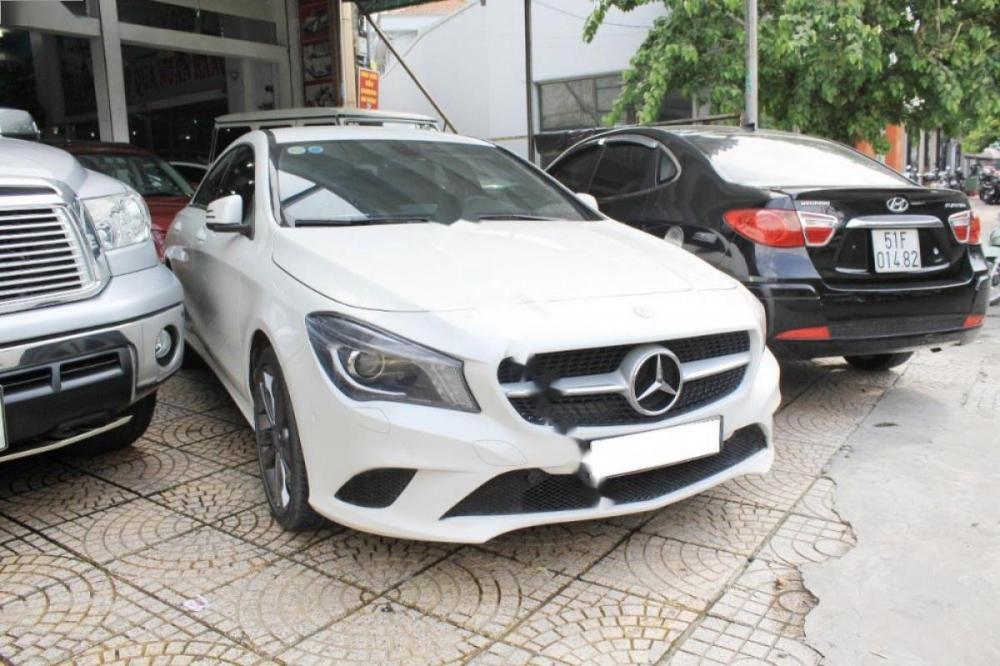 Mercedes-Benz CLA class CLA 200 2014 - Cần bán xe Mercedes CLA 200 năm 2014, màu trắng, nhập khẩu