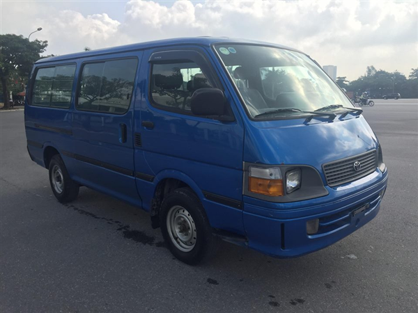 Toyota Hiace 2.7 MT 2005 - Cần bán lại xe Toyota Hiace 2.7 MT đời 2005, 175 triệu