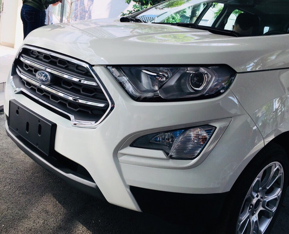 Ford EcoSport Titanium 2018 - Bán Ecosport tặng bảo hiểm 2 chiều, LH 0939 267899