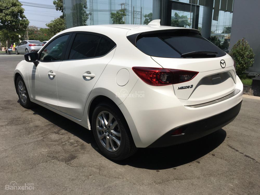 Mazda 3 2016 - Bán Mazda 3 giá ưu đãi tháng 3, hỗ trợ trả góp, xe giao nhanh, thủ tục nhanh gọn, liên hệ 01665 892 196