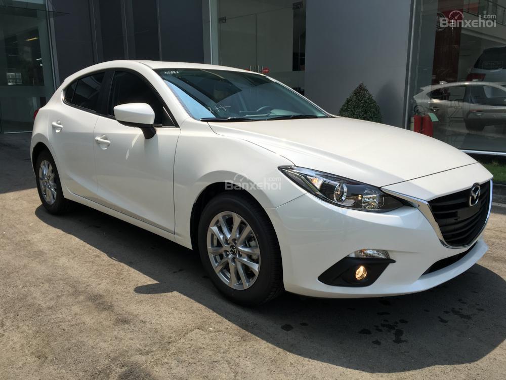 Mazda 3 2016 - Bán Mazda 3 giá ưu đãi tháng 3, hỗ trợ trả góp, xe giao nhanh, thủ tục nhanh gọn, liên hệ 01665 892 196