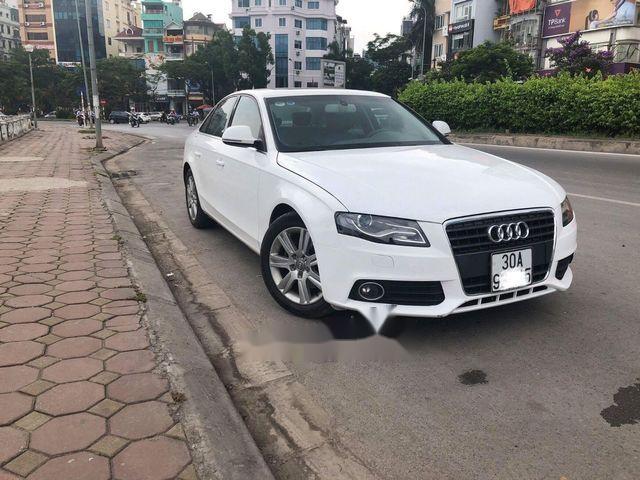 Audi A4 2009 - Cần bán Audi A4 đời 2009, màu trắng chính chủ, giá chỉ 595 triệu