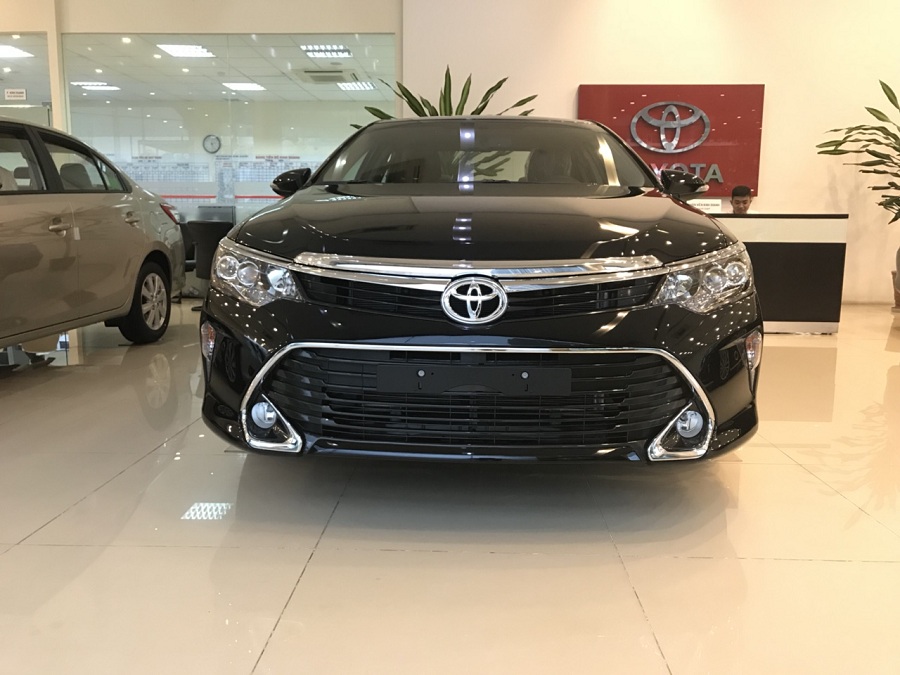 Toyota Camry 2.5Q 2018 - Bán Camry 2.5Q màu đen - Model 2018 - Ưu đãi lớn, trả góp 90%, nhận xe ngay. Hotline: 0898.16.8118