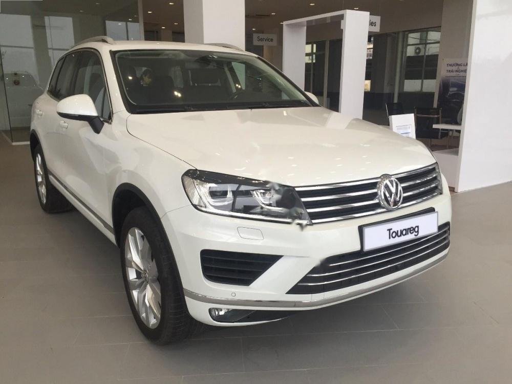 Volkswagen Touareg 3.6 AT 2016 - Bán ô tô Volkswagen Touareg 3.6 AT sản xuất 2016, màu trắng, xe nhập