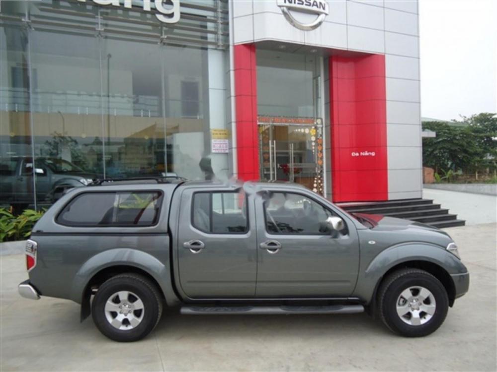 Nissan Navara LE 2011 - Cần bán gấp Nissan Navara LE đời 2011, màu xám, nhập khẩu Thái Lan, giá chỉ 379 triệu