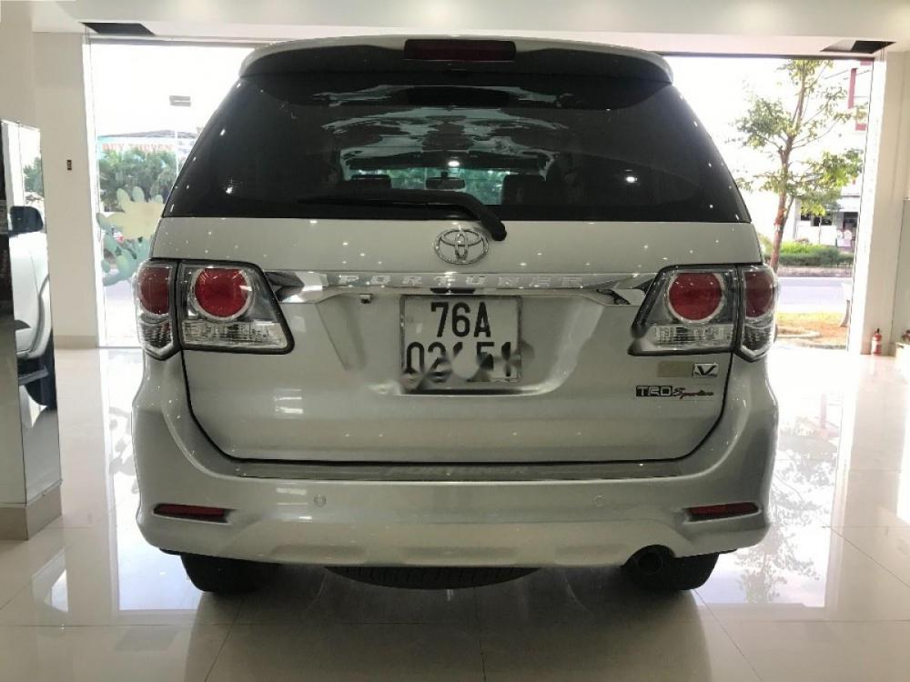 Toyota Fortuner 2014 - Cần bán lại xe Toyota Fortuner năm sản xuất 2014, màu bạc số tự động