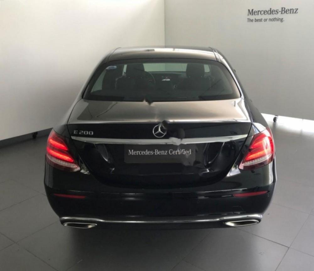 Mercedes-Benz E class E200 2016 - Cần bán xe Mercedes E200 2016, màu đen