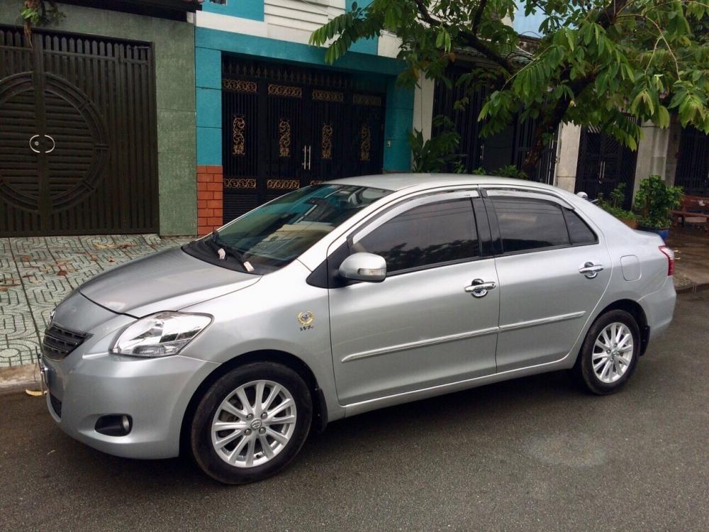 Toyota Vios 1.5 E 2013 - Cần bán Toyota Vios 1.5 E, sản xuất 2013, xe gia đình sử dụng còn zin