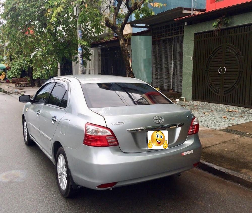 Toyota Vios 1.5 E 2013 - Cần bán Toyota Vios 1.5 E, sản xuất 2013, xe gia đình sử dụng còn zin